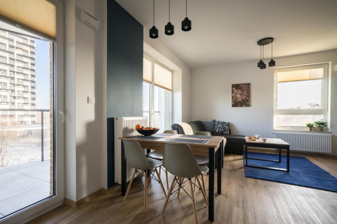 Bizapartments - Modern Flats With Parking Varšava Exteriér fotografie
