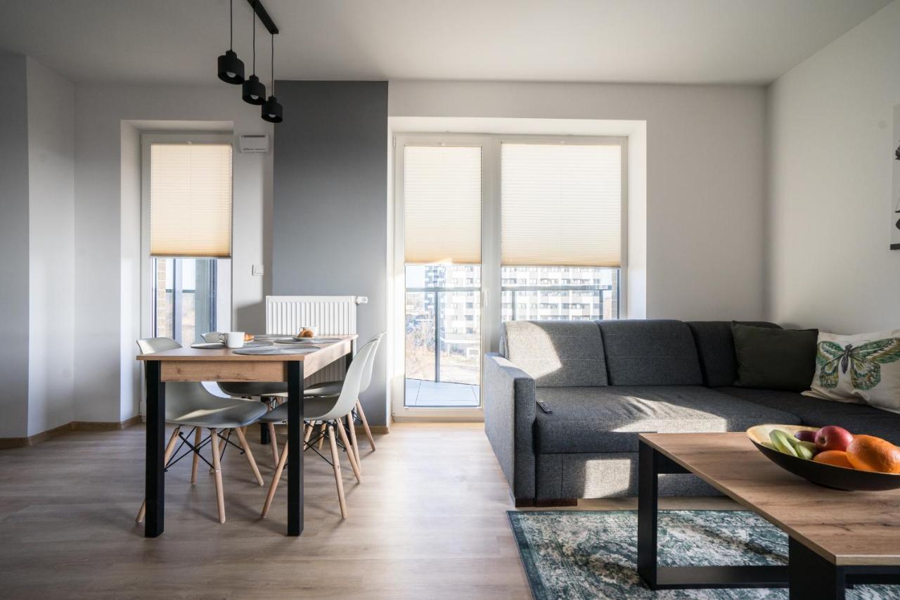 Bizapartments - Modern Flats With Parking Varšava Exteriér fotografie